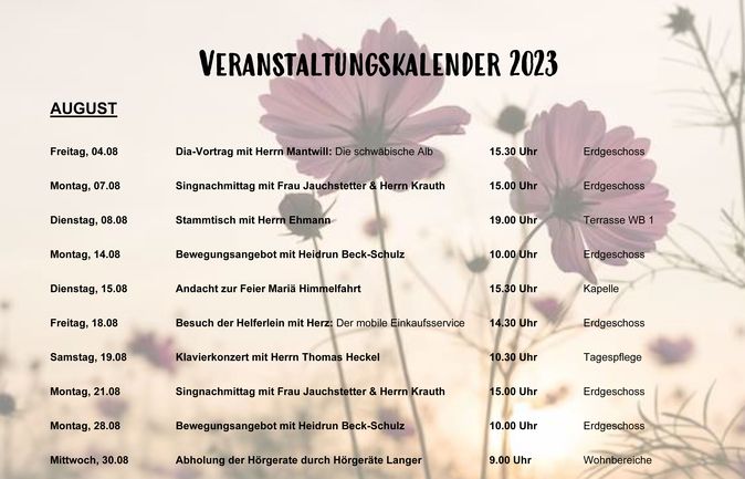 Veranstaltungskalender August 2023 mit Terminen vor floralem Hintergrund